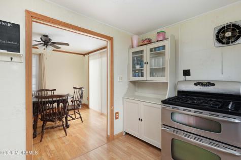 30 Linton Place Keansburg NJ 07734