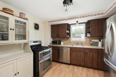 30 Linton Place Keansburg NJ 07734