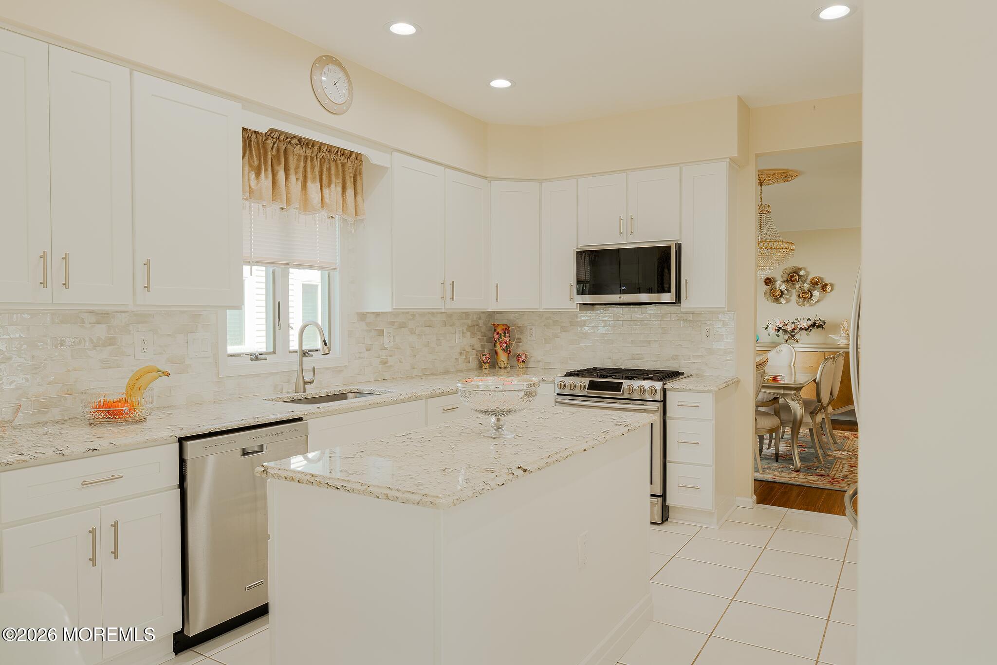 28 Brighton Court Monroe NJ 08831