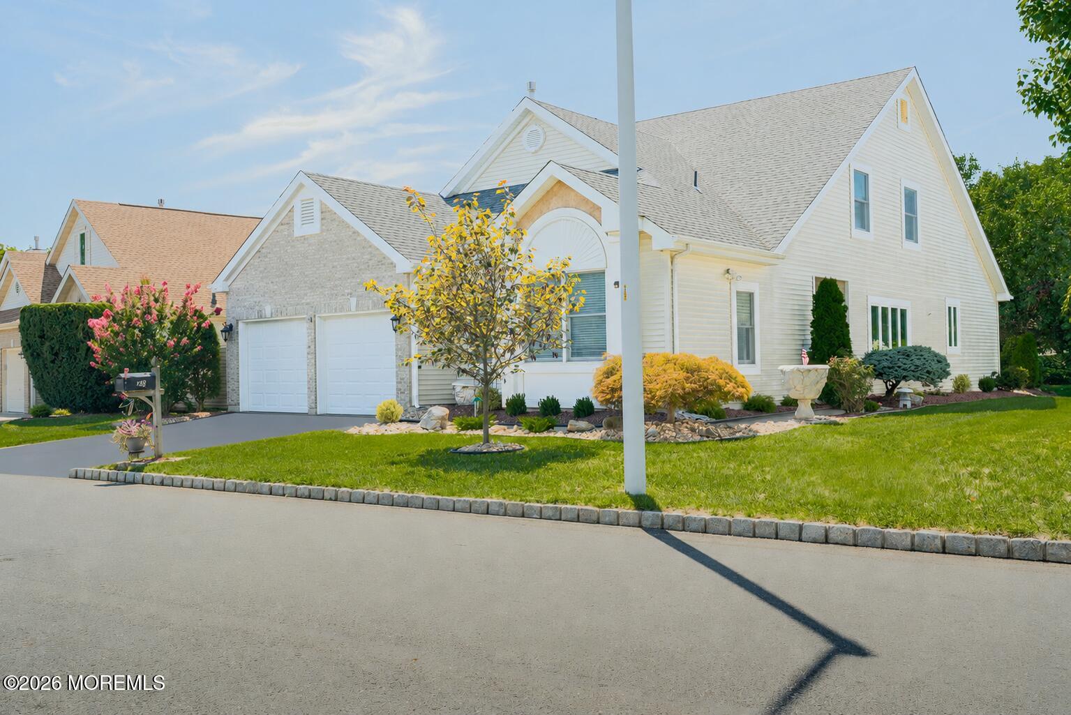28 Brighton Court Monroe NJ 08831