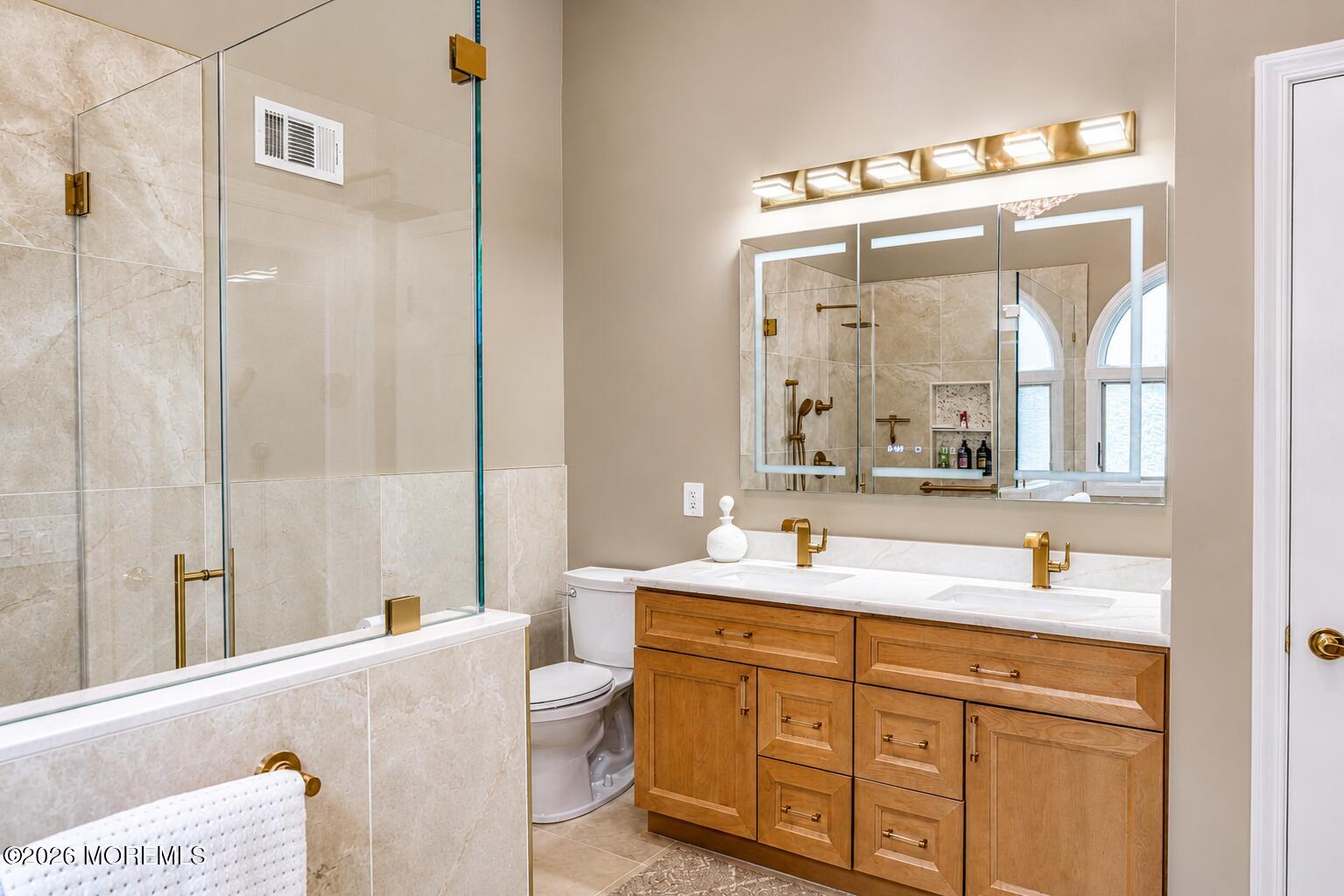 28 Brighton Court Monroe NJ 08831