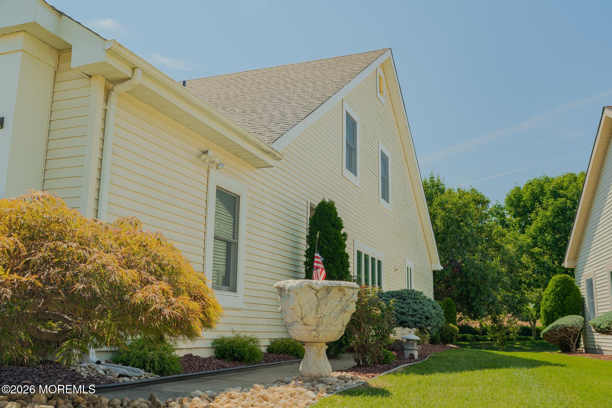 28 Brighton Court Monroe NJ 08831