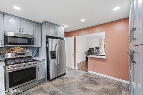 38 Valley Vale Drive Old Bridge NJ 08857