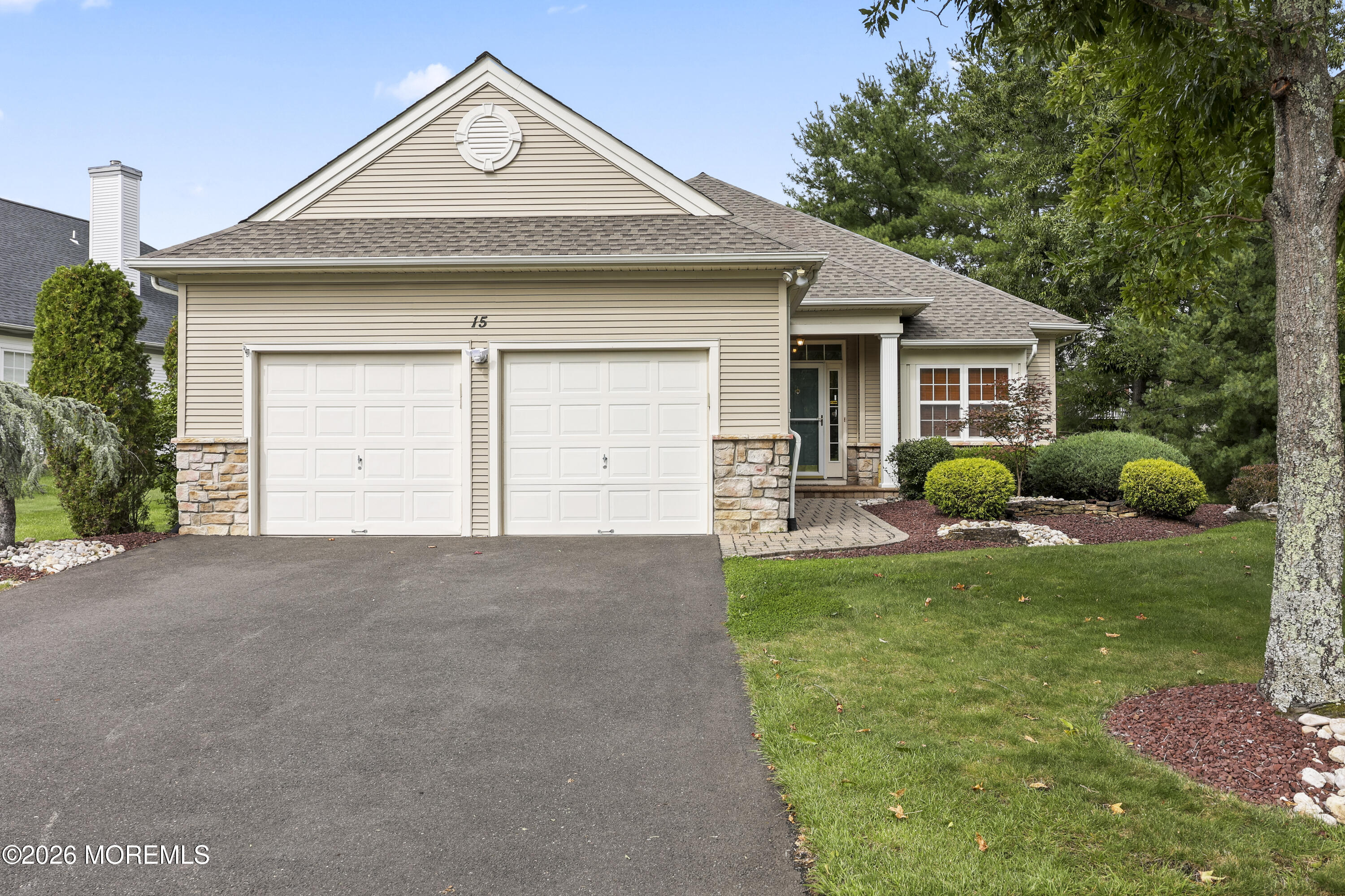 15 Narrowbrook Court Manalapan NJ 07726