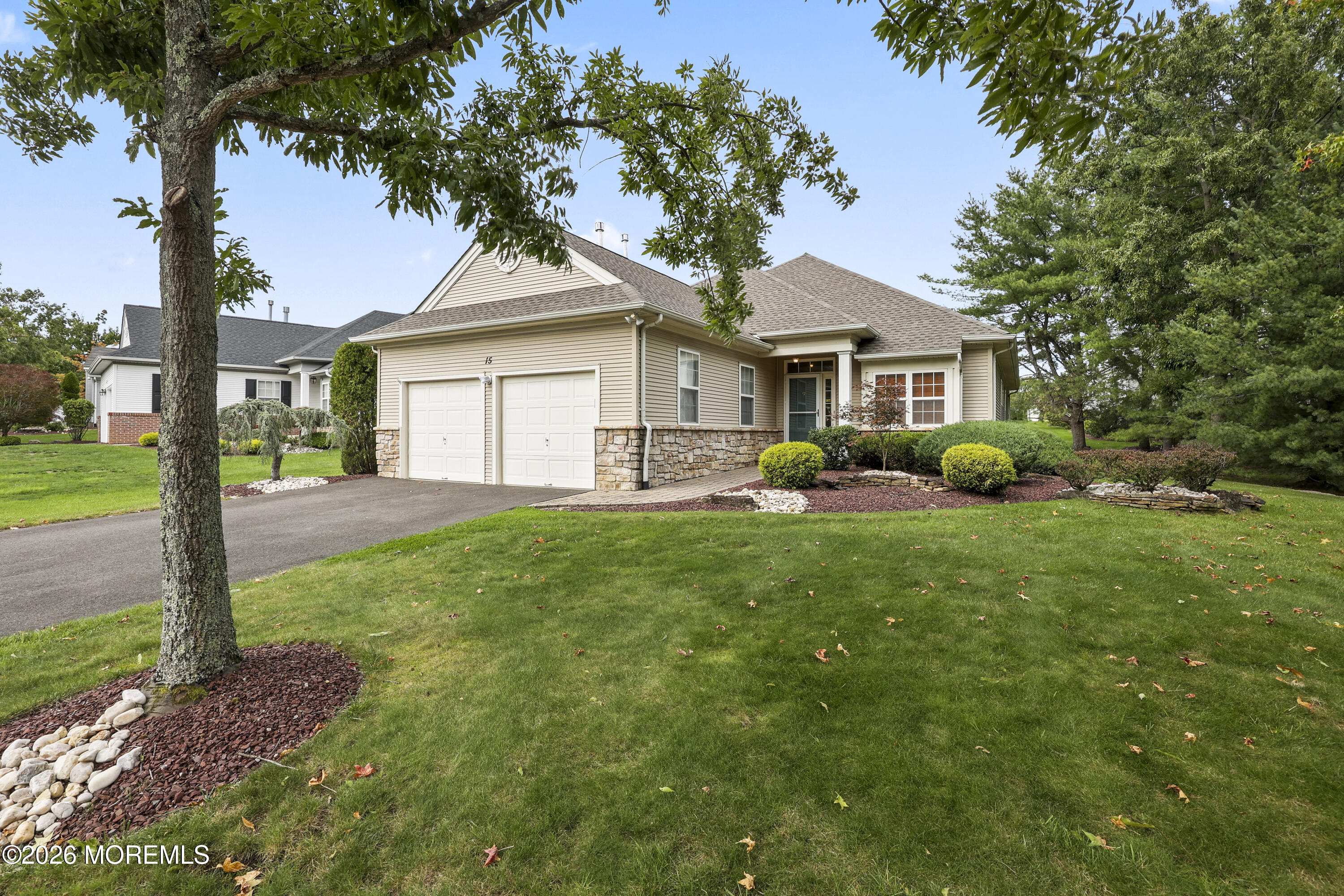 15 Narrowbrook Court Manalapan NJ 07726