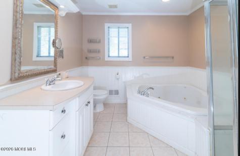 175 Penn Court Matawan NJ 07747