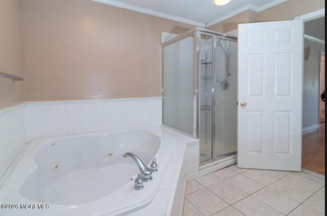 175 Penn Court Matawan NJ 07747