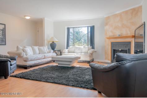 175 Penn Court Matawan NJ 07747
