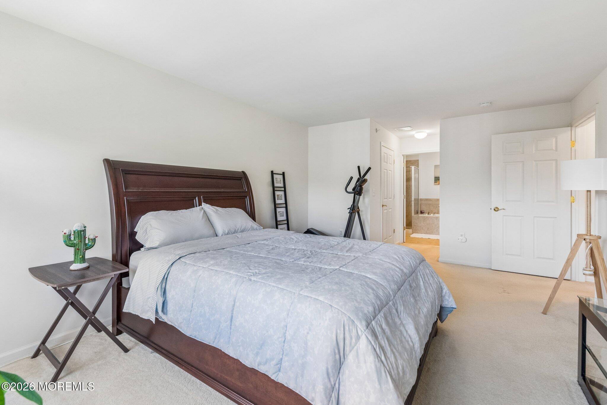 197 Melanie Way Manahawkin NJ 08050