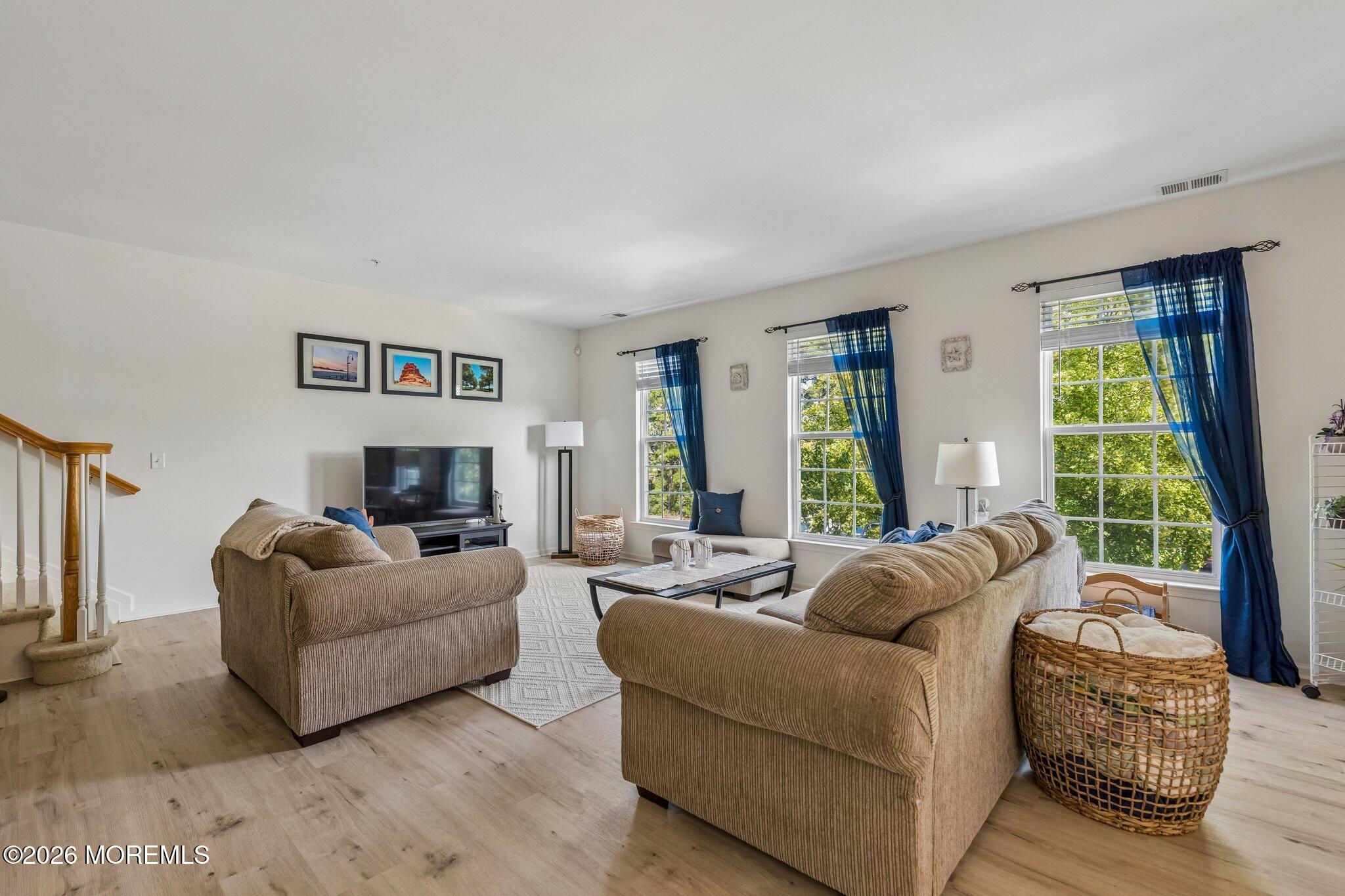 197 Melanie Way Manahawkin NJ 08050