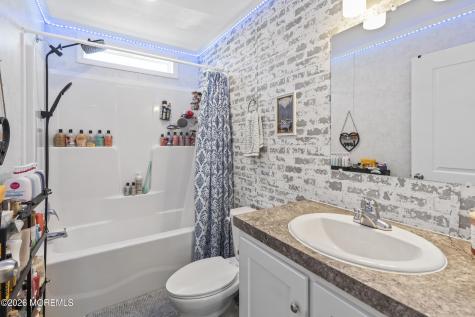 6 Southwind Circle Jackson NJ 08527