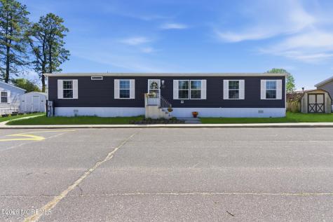 6 Southwind Circle Jackson NJ 08527