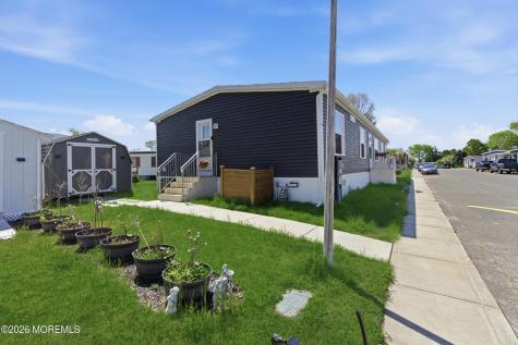 6 Southwind Circle Jackson NJ 08527