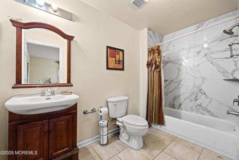 74 Wildwood Avenue Edison NJ 08837
