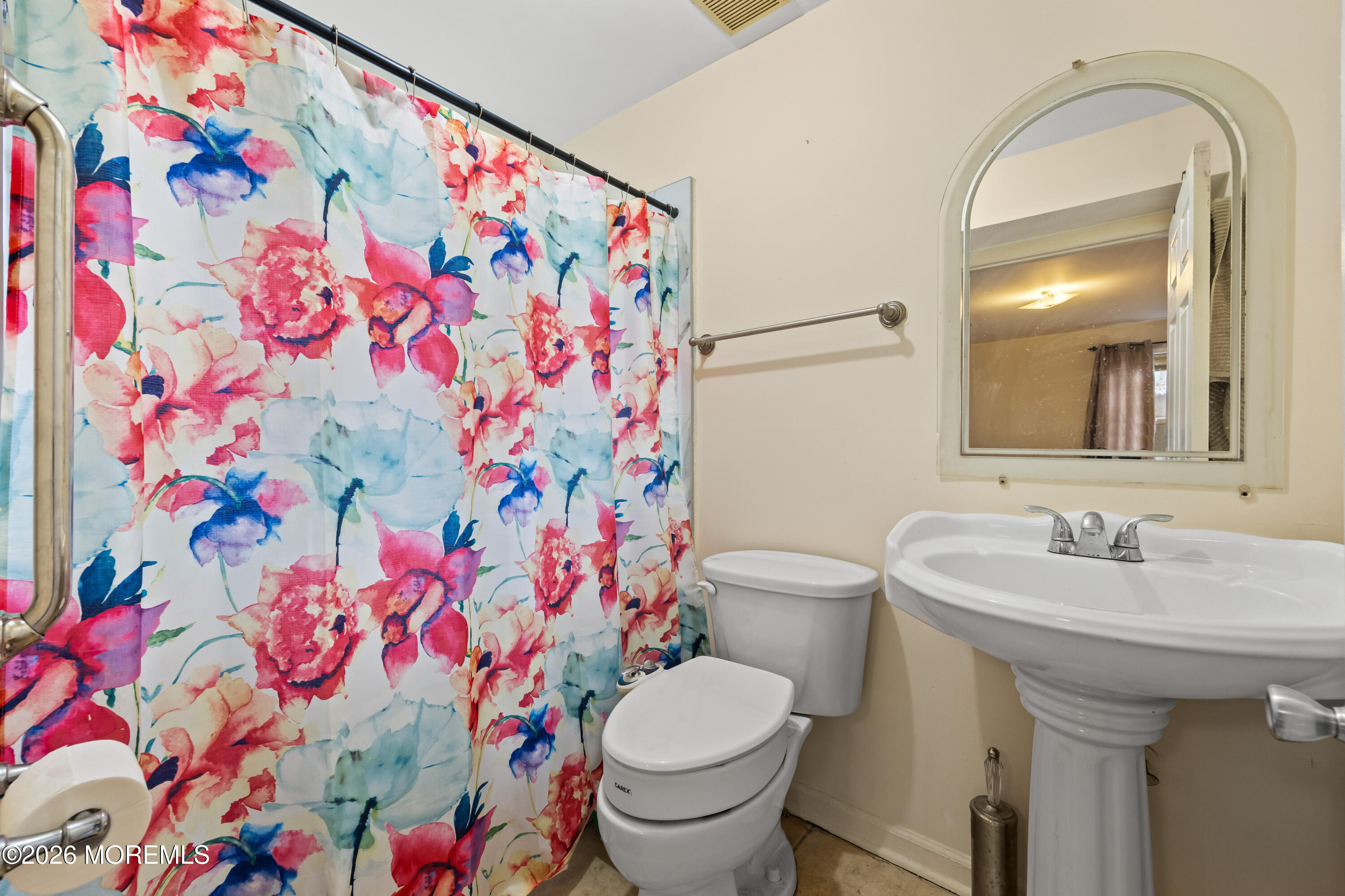 74 Wildwood Avenue Edison NJ 08837