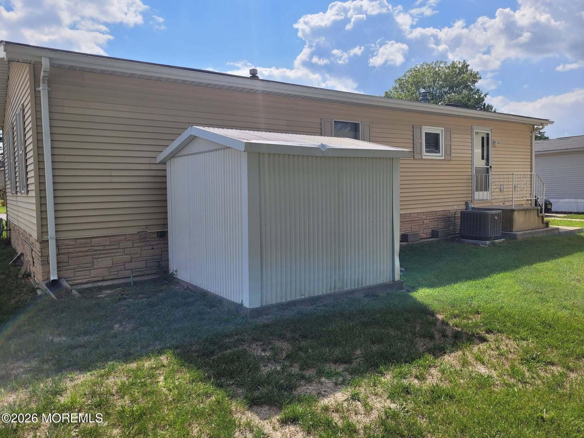123 Briarwood Court Whiting NJ 08759