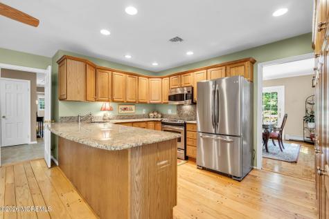 200 Pelican Road Middletown NJ 07748