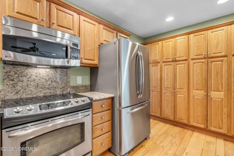 200 Pelican Road Middletown NJ 07748