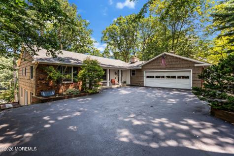 200 Pelican Road Middletown NJ 07748