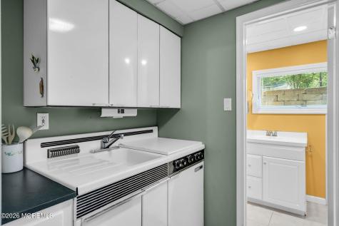 200 Pelican Road Middletown NJ 07748