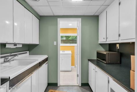 200 Pelican Road Middletown NJ 07748