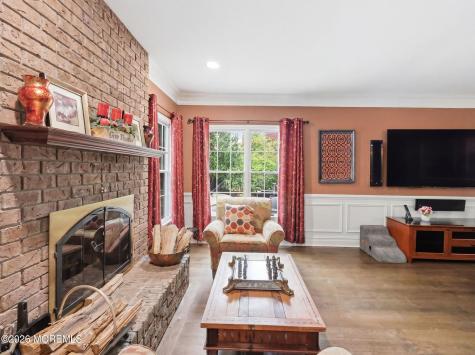 32 Wesley Court Eatontown NJ 07724