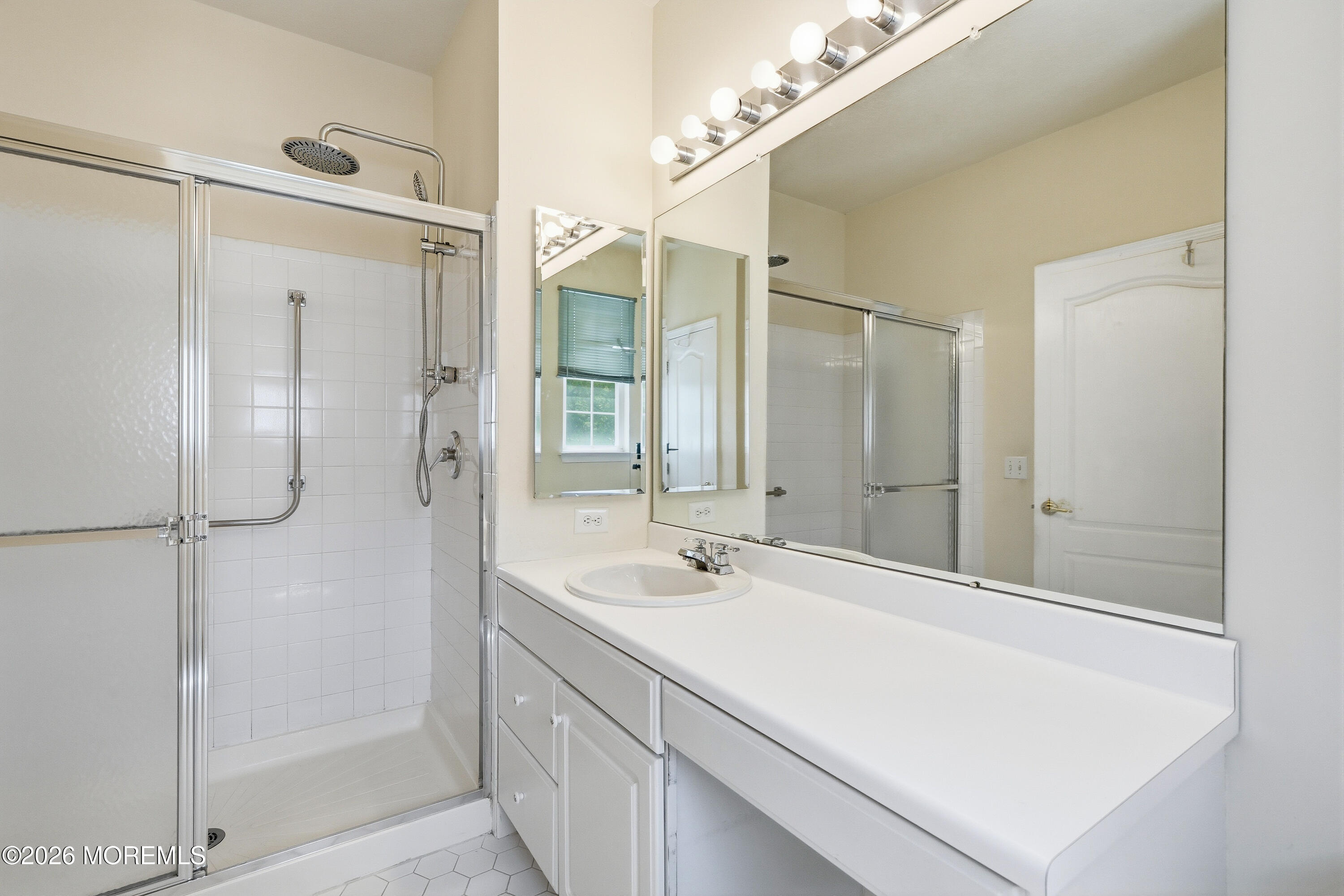 83 Jadelawns Drive Lakewood NJ 08701