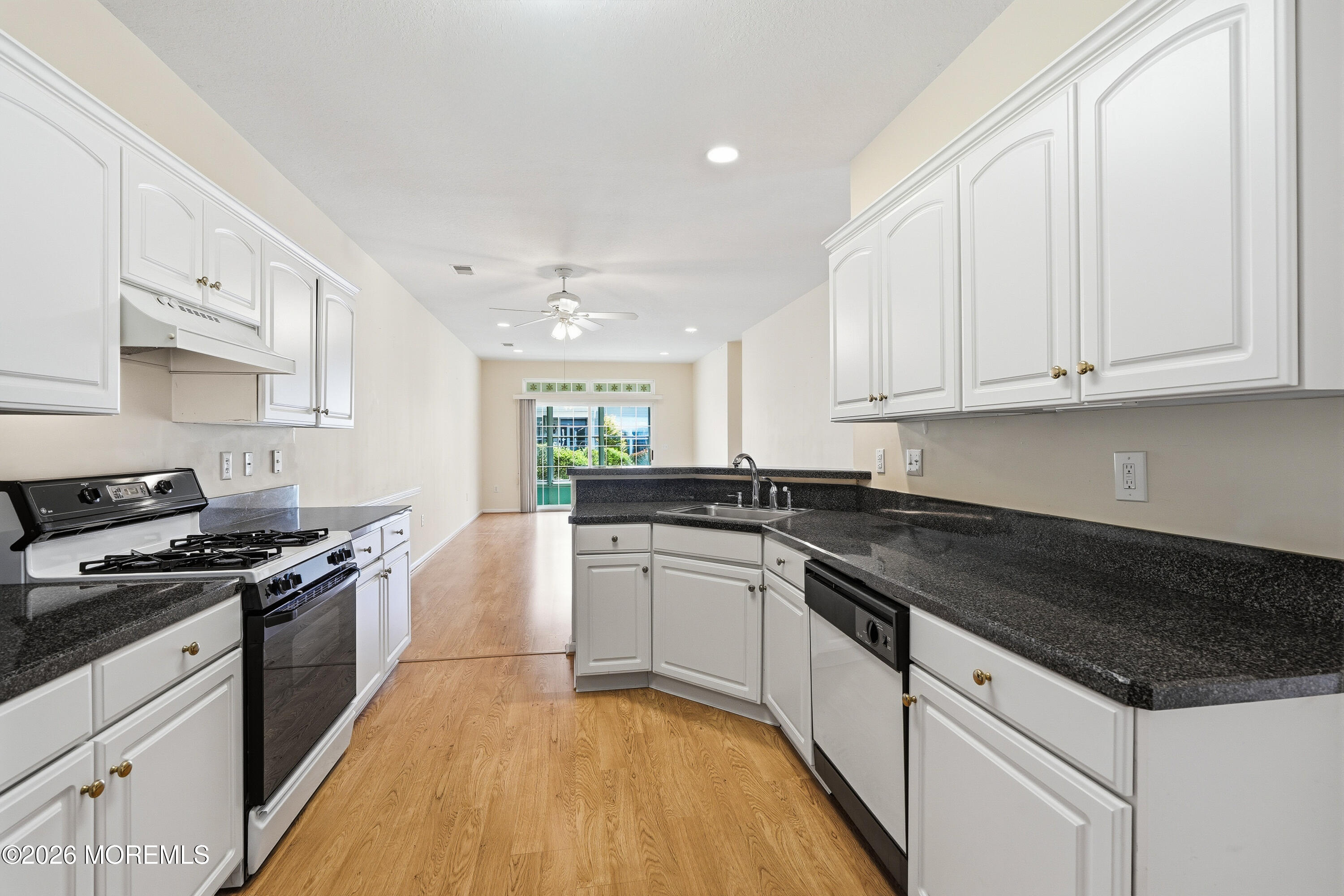 83 Jadelawns Drive Lakewood NJ 08701