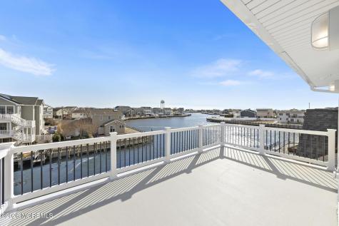 61 Budd Drive Manahawkin NJ 08050