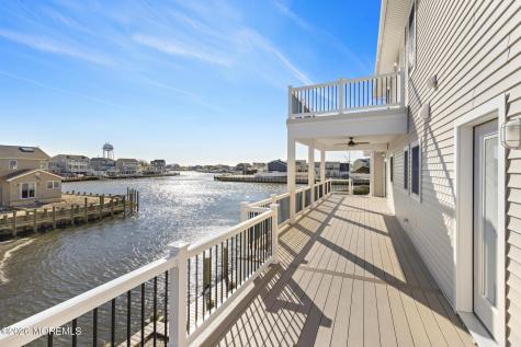 61 Budd Drive Manahawkin NJ 08050