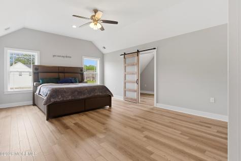 681 Lake Barnegat Drive N Lanoka Harbor NJ 08734