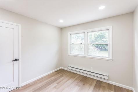 6 Eton Road Toms River NJ 08757