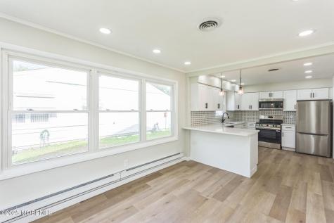6 Eton Road Toms River NJ 08757