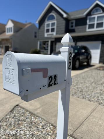 22 Toppinglift Drive Bayville NJ 08721
