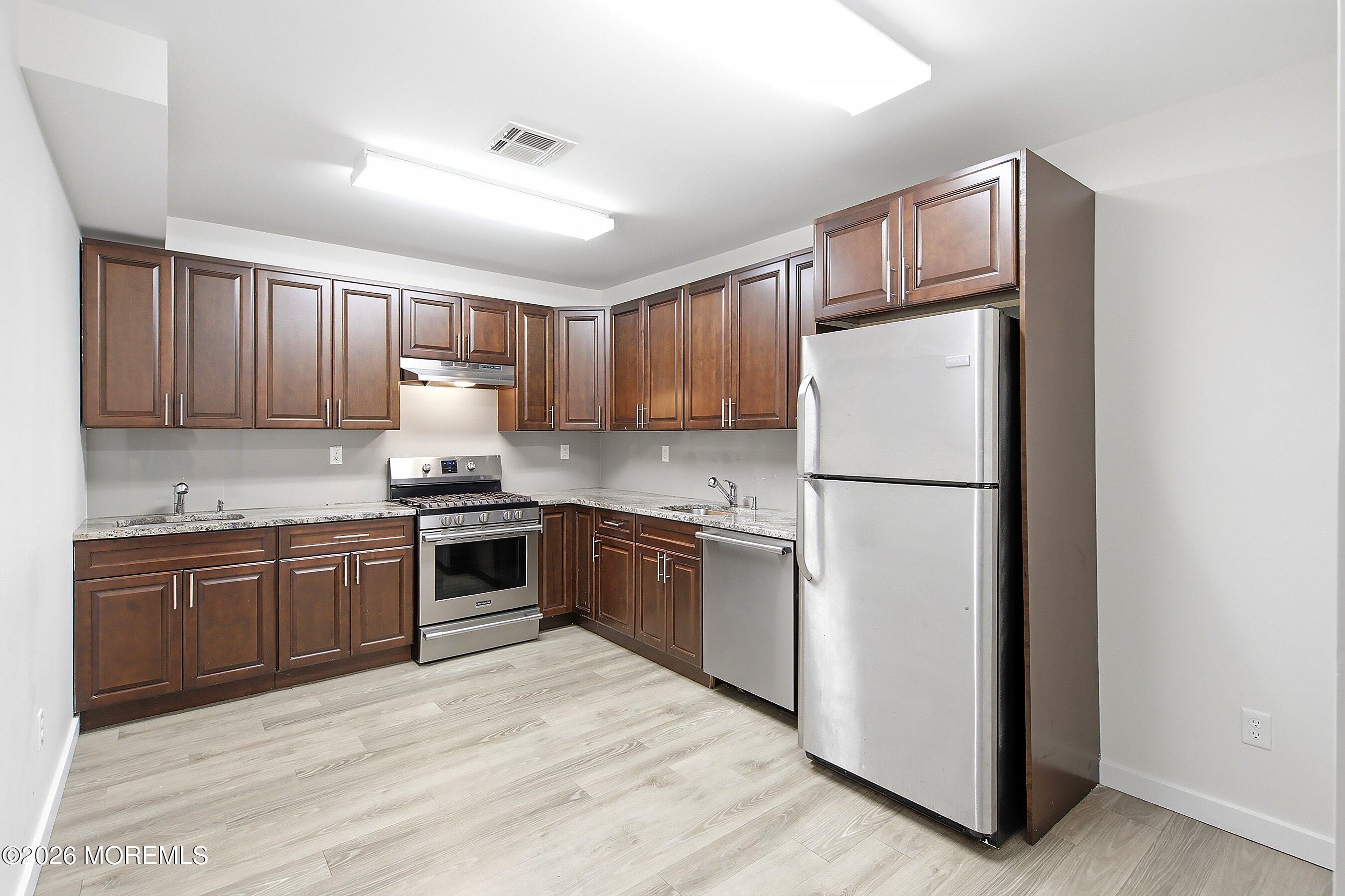 1162 Idalia Avenue Lakewood NJ 08701