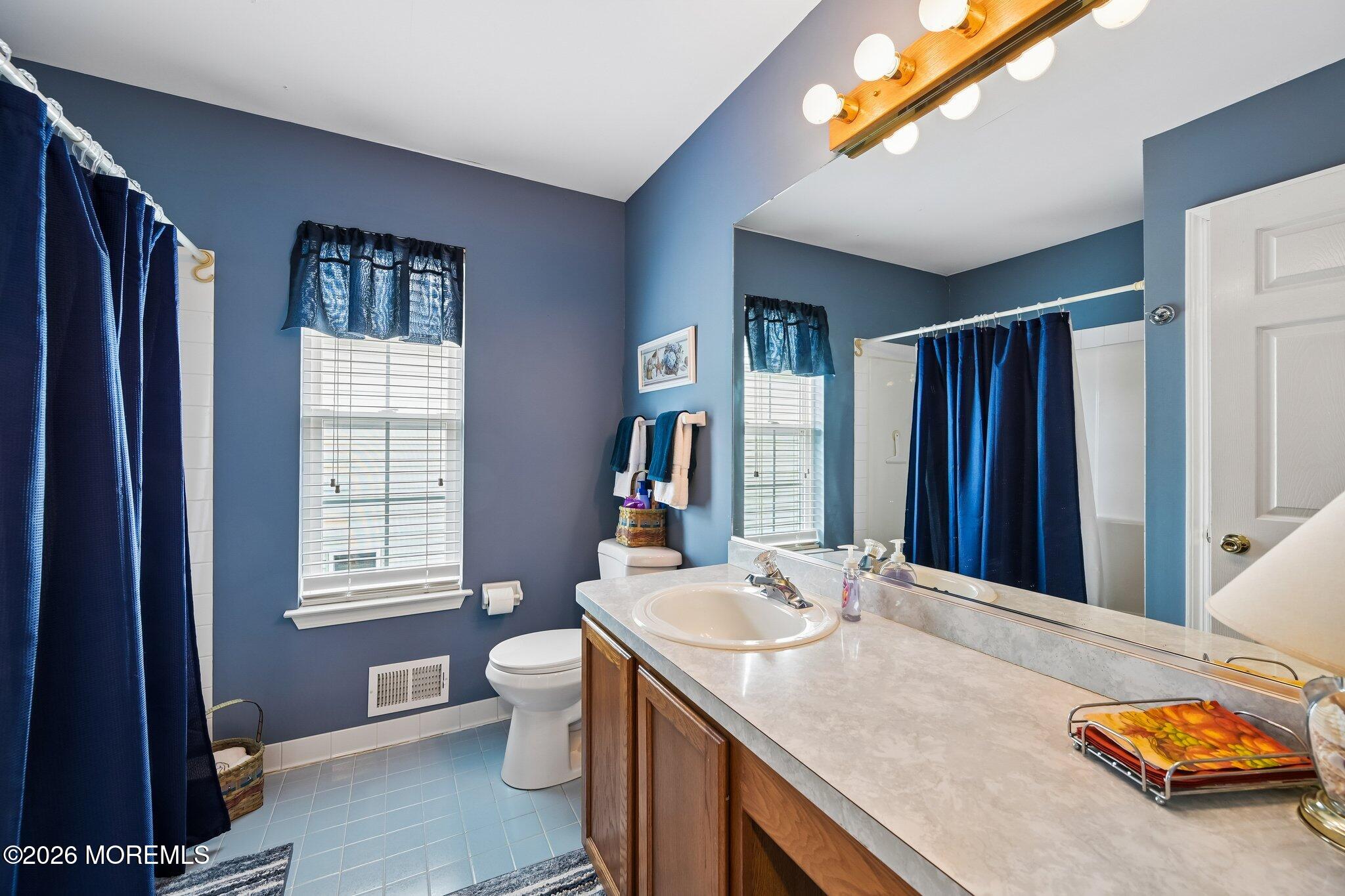 18 Peaksail Drive Bayville NJ 08721