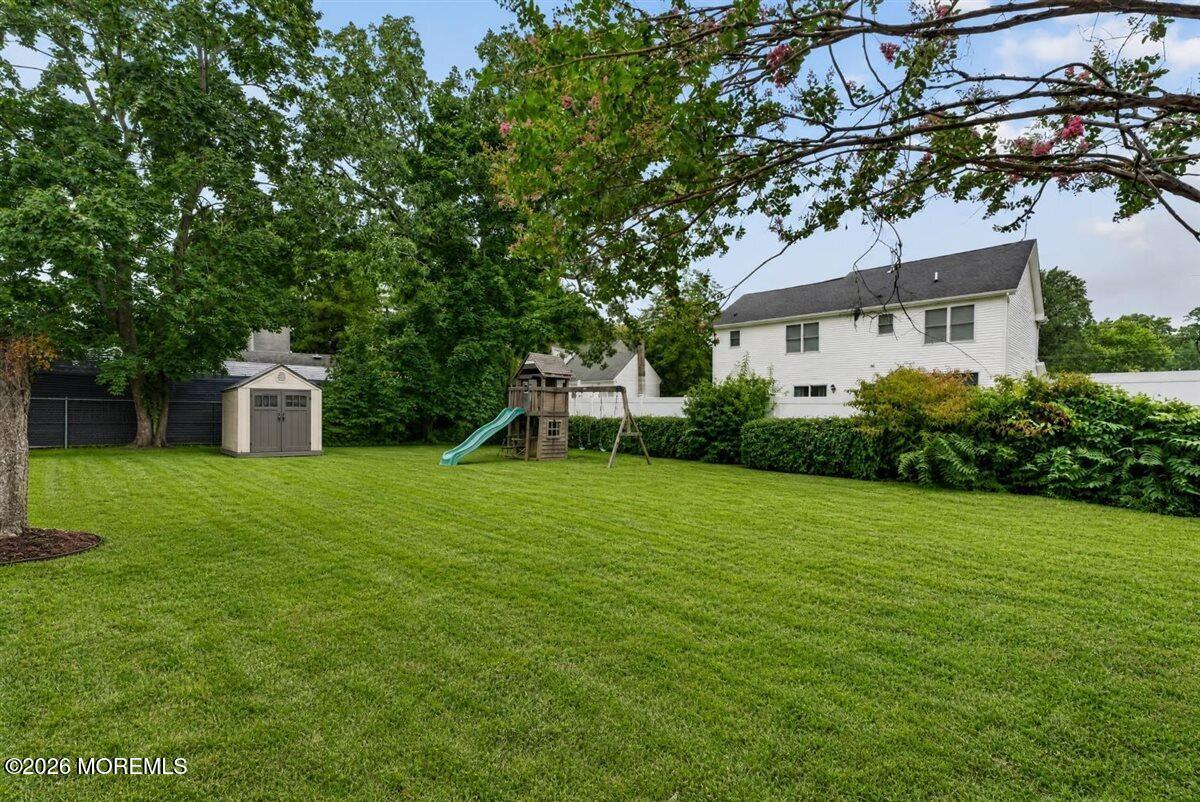 236 Mermaid Avenue Beachwood NJ 08722
