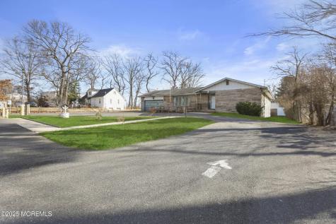 45 Pawnee Road Lakewood NJ 08701