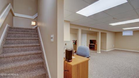 8 Sherman Court Manalapan NJ 07726
