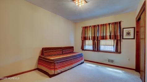 8 Sherman Court Manalapan NJ 07726