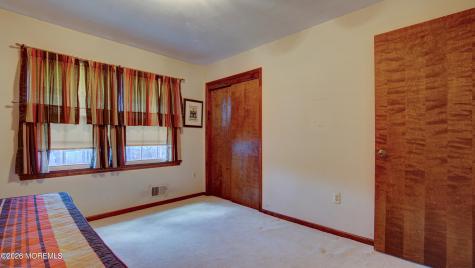 8 Sherman Court Manalapan NJ 07726