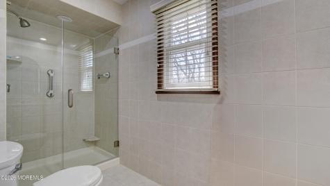 8 Sherman Court Manalapan NJ 07726