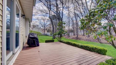 8 Sherman Court Manalapan NJ 07726