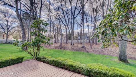 8 Sherman Court Manalapan NJ 07726