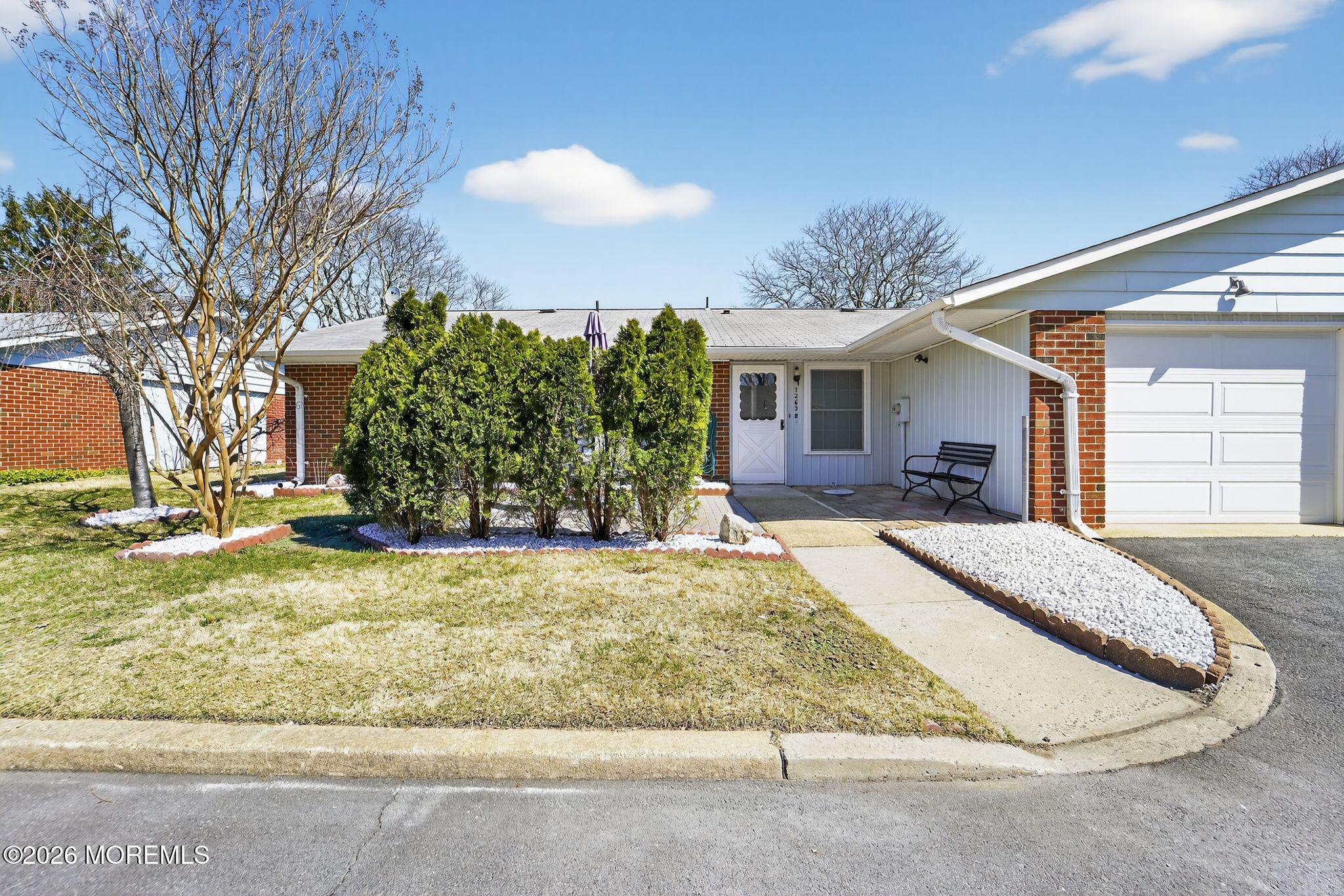 1263B Hamilton Court Lakewood NJ 08701