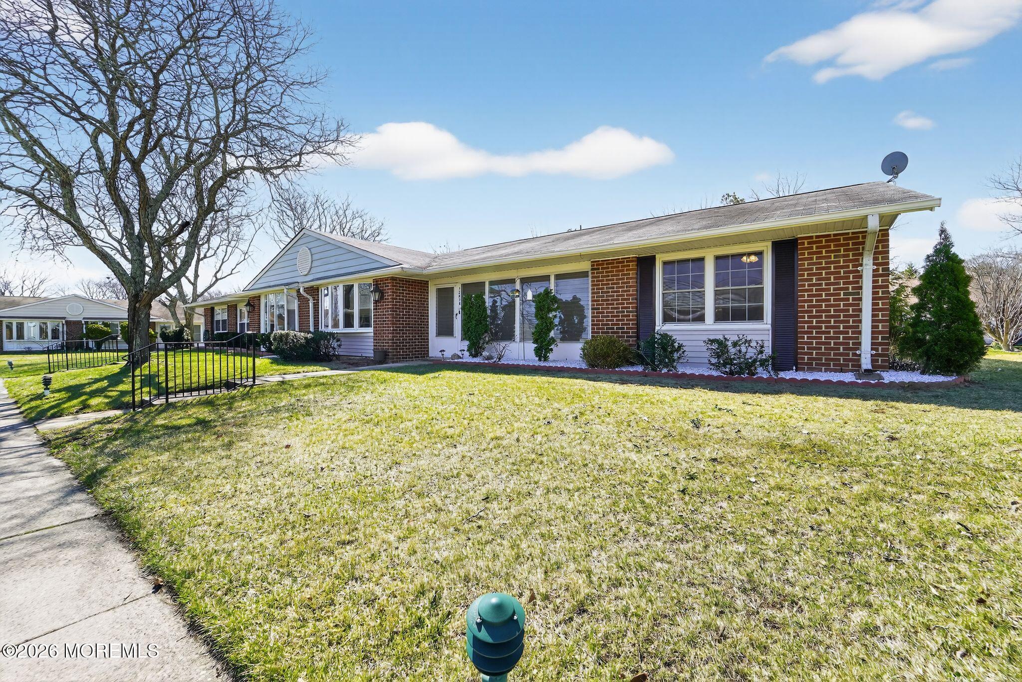 1263B Hamilton Court Lakewood NJ 08701