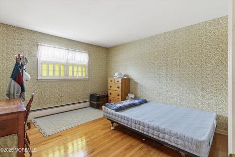 649 Spray Avenue Beachwood NJ 08722