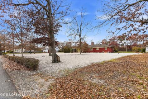 649 Spray Avenue Beachwood NJ 08722