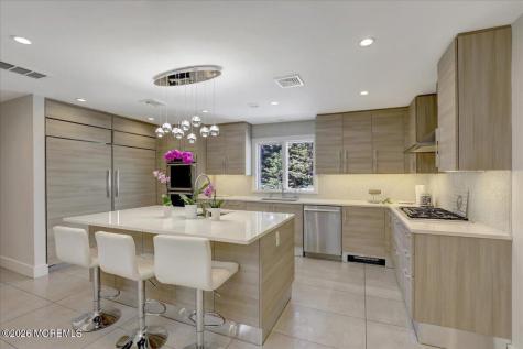 311 Park Avenue Oakhurst NJ 07755