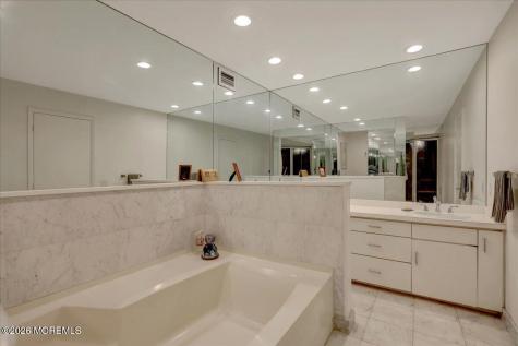 311 Park Avenue Oakhurst NJ 07755